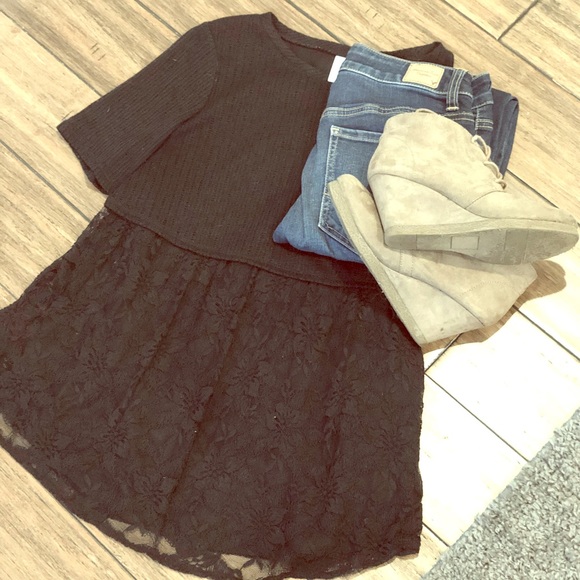 LC Lauren Conrad Tops - Black Knit & Lace Flowy Blouse